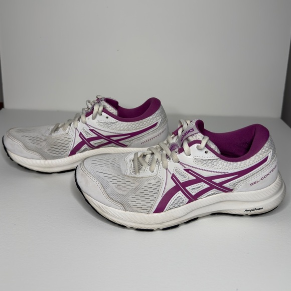 Asics White and Purple Athletic Shoes with Breathable Mesh - Picture 2 of 7